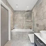 Stylish Abodes In - Sleeps 18 Lägenhet Leeds (West Yorkshire)