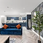 Stylish Abodes In - Sleeps 18 Lägenhet Leeds (West Yorkshire)